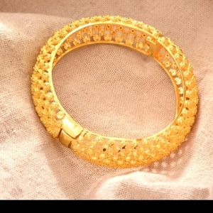 18K GOLD PLATED CHUNKY OPEN WEAVE GOLD OVER COPPER BANGLE